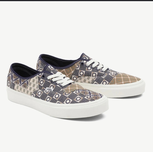 Vans Other - Vans authentic Patchwork Unisex sneakers tennis shoes size M6.5 /Wo'n 8